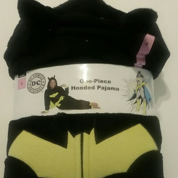 DC Comics Other - DC Comics batgirl one piece hooded pajama